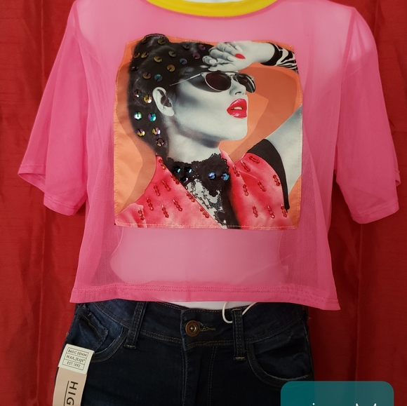 Clothes - Picture 4 of 16